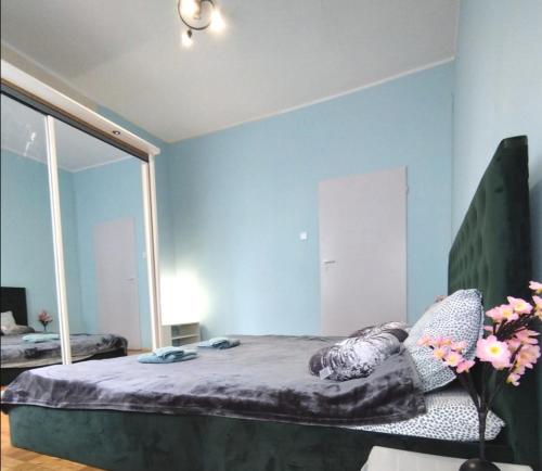 By the beach,by Grand Hotel, Central,Molo