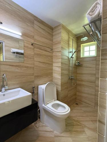 Un baño de Raivara Maldives