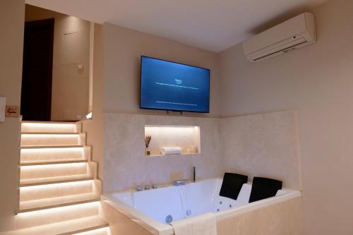 HeySuite Classic - Luxury House - Navona