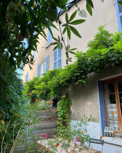 Gallery image of clos st Joseph in Oullins