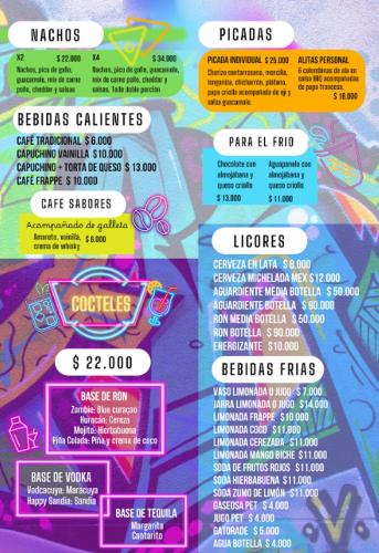 Imagen de la galería de Hostal Gastro Bar Casa Colibrí, en Bogotá