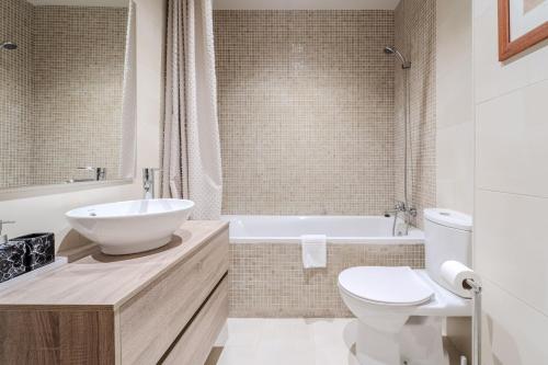 Maximus Design By House and People