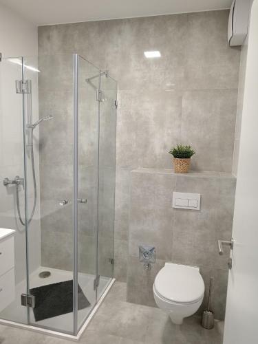 Bilik mandi di Villapark Apartman A-B 5