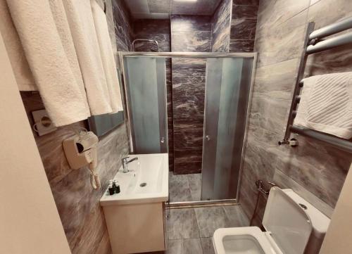 Bilik mandi di Venera-Madinah-ZamZam Halal Hotels Group