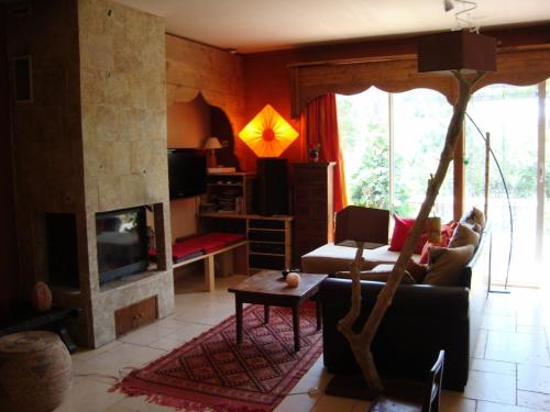 Photo de la galerie de l'établissement Maison du Tuff, à Salernes