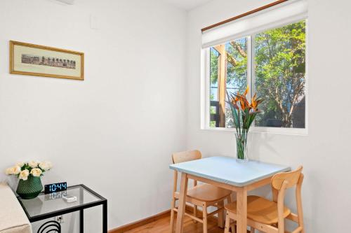 グレンデールにあるScenic Retreat with Deck & Stunning Views in LAのギャラリーの写真