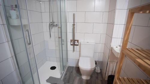 CHEAPEST VALENCIA beach & City Center equidistant