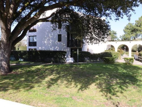 Studio cosy à deux pas de la mer et forêt avec parking sécurisé - FR-1-738-46