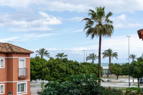BlueWave Beach Retreat