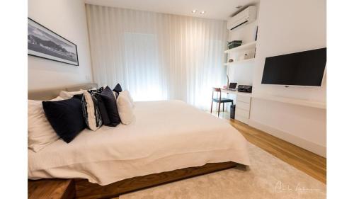 Superb Modern and Unique Liberdade Apt