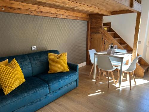 Flo Liberta’ Suite Wood