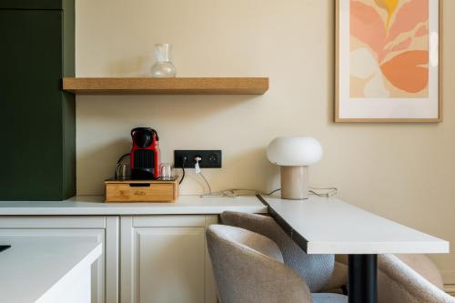 Foto dalla galleria di COZETT'HOME - STUDIO Chics & Modernes - 2 pas du Cirque Jules Verne - ad Amiens