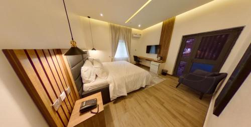 Centurion Aparthotel