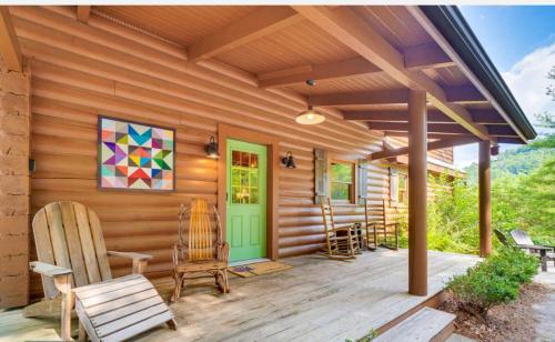 Taman di luar Peaceful Side Cabin