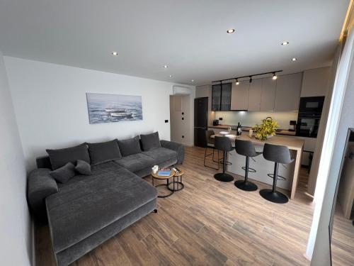 Apartments Lux Mare spectacular sea view, only a 10 meters from the beach