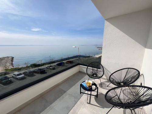 Apartments Lux Mare spectacular sea view, only a 10 meters from the beach