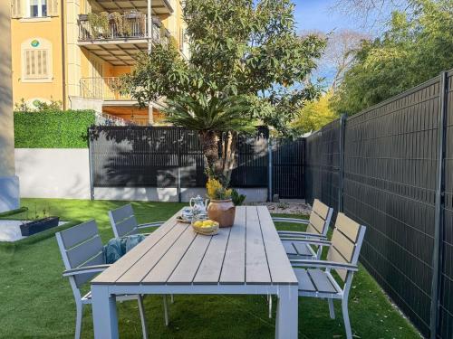 Grand appartement rénové - Jardin et Parking - CZ