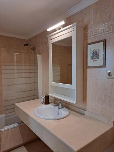 Golden Mile Penthouse, Pool-Parking, 5Min Beach!