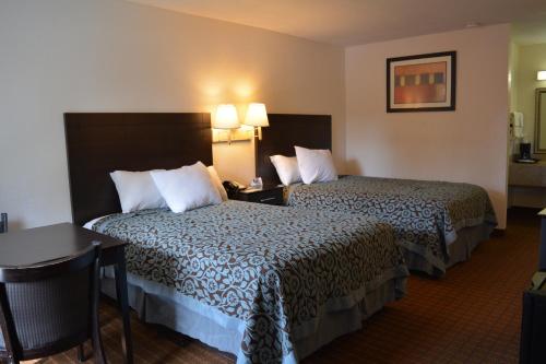 Φωτογραφία από το άλμπουμ του Days Inn by Wyndham Port Royal/near Parris Island σε Port Royal Landing