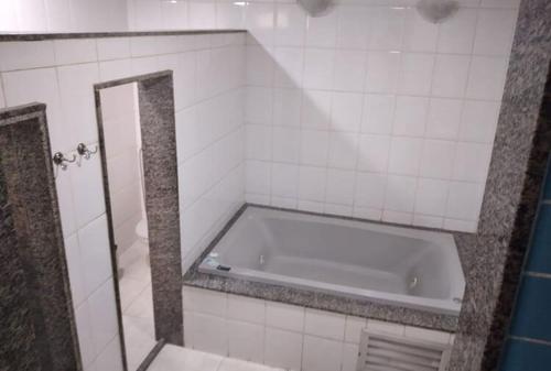Ένα μπάνιο στο Motel Absoluto