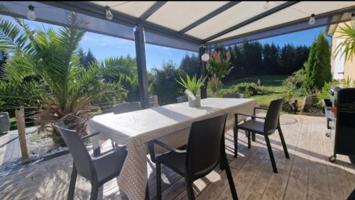 Photo de la galerie de l'établissement Villa à la campagne, à Lagarde-Enval