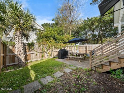 Zahrada ubytování Twin Tides Beach House Carolina Beach - Unit 2
