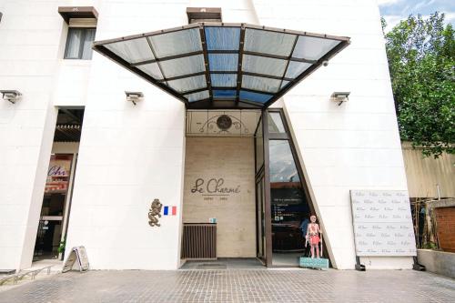 Exteriér nebo vchod ubytování Le Charmé Suites - Subic
