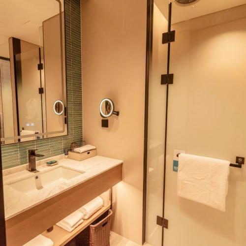 Four Points by Sheraton Dunhuangにあるバスルーム