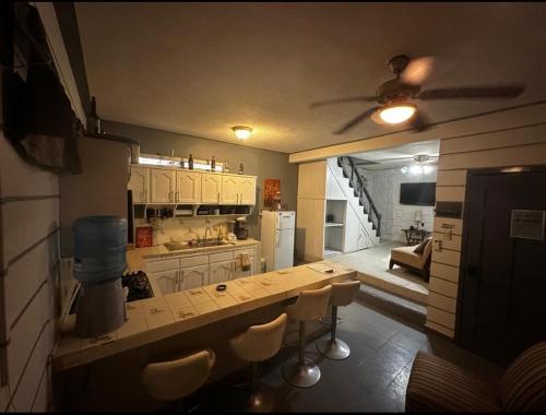 Φωτογραφία από το άλμπουμ του 2 Bed Cozy Townhouse & Terrace Pool σε Λα Σέιμπα