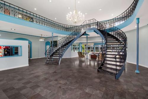 Φωτογραφία από το άλμπουμ του Rodeway Inn Conference Center σε Beaumont
