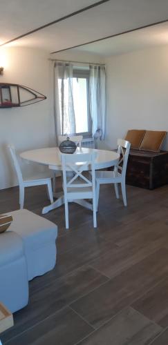 Χώρος καθιστικού στο Cascina Binello Appartamento A