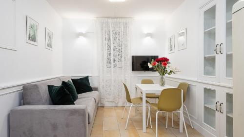 Posezení v ubytování Classbnb - Apartment just a 5 minute walk from piazza duomo