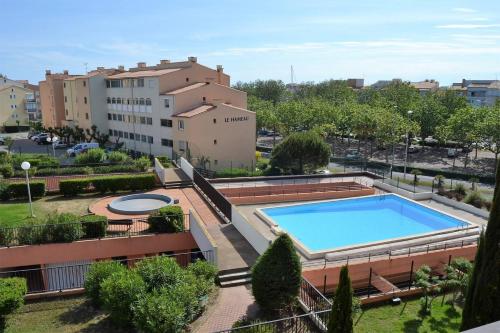 057 Beverley Hills F113