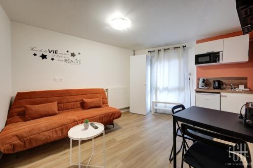 Venus - Proche A10 - 2V - Parking