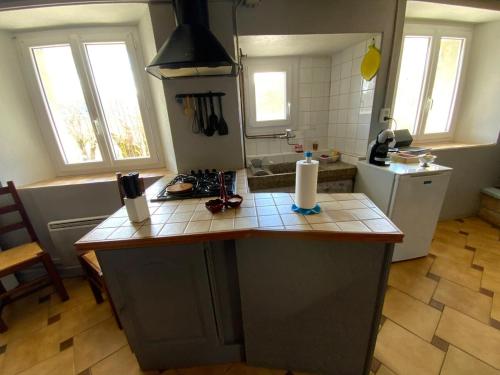 Kuchyň nebo kuchyňský kout v ubytování Maison de Montagne Soussens