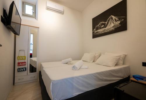 PFX Mykonos Deluxe Suite 3 brms with Sauna by ΜΡS photo 2