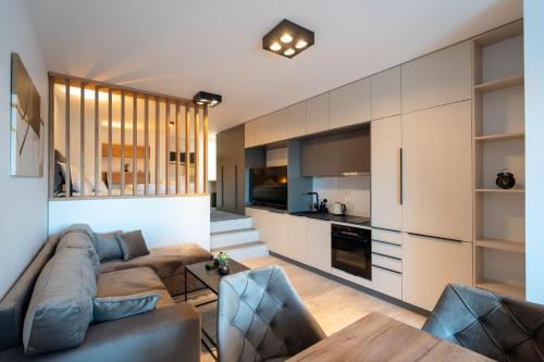 Zara Penthouse with top roof terrace and hot tub
