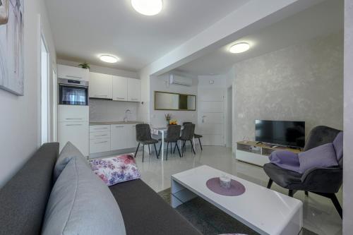 Apartments Kiki