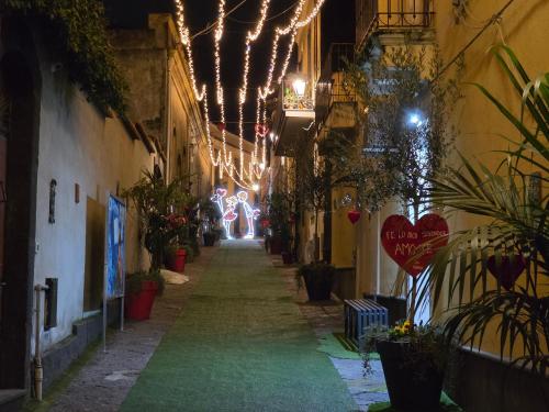 Imagine din galeria proprietății Esclusivo Cortile Duca D'Aosta ai piedi dell'ETNA în Viagrande