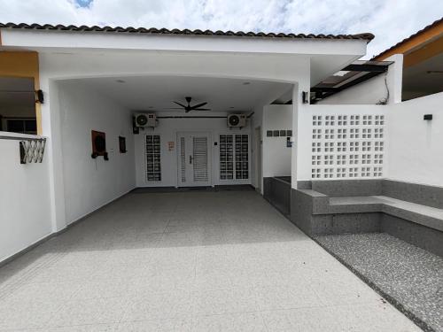 Фасад или вход в Loveu homestay 126 S2