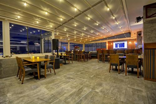 Restaurace v ubytování Samir Deluxe Hotel