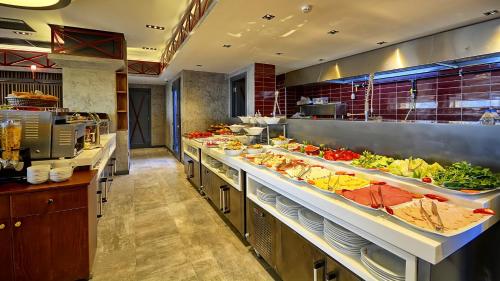 Jídlo v hotelu nebo okolí