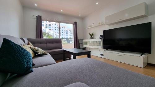 Lexus Apartment - Garajau