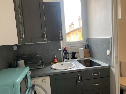 Photo de la galerie de l'établissement Appartement plein centre de Fontainebleau, à Fontainebleau