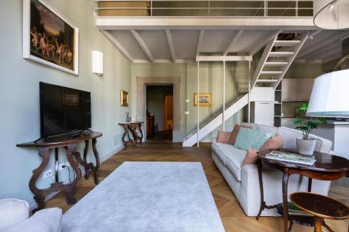 Golden Luxe - Lux Penthouse Palazzo Strozzi