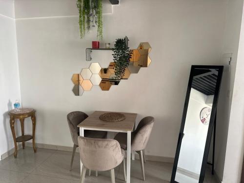 Фотография из галереи Cosy One-bedroom Penthouse в городе Tal-Pietà