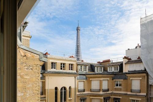 Superb Trocadero Eiffel Tower apartment
