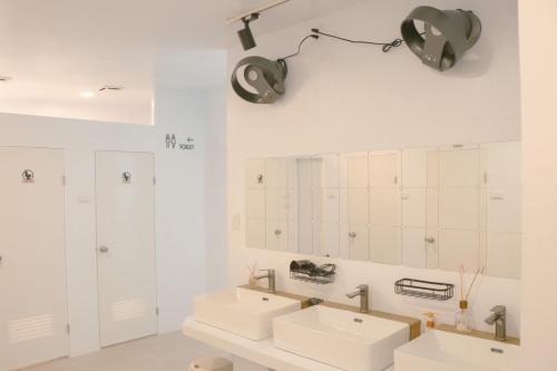 Ένα μπάνιο στο 躺躺輕旅 Lazy Hostel