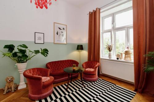 Romantic Urban Living