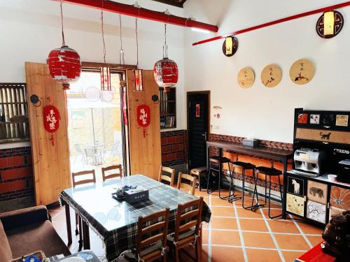 Una cocina o zona de cocina en 珠山官邸-金門古厝民宿